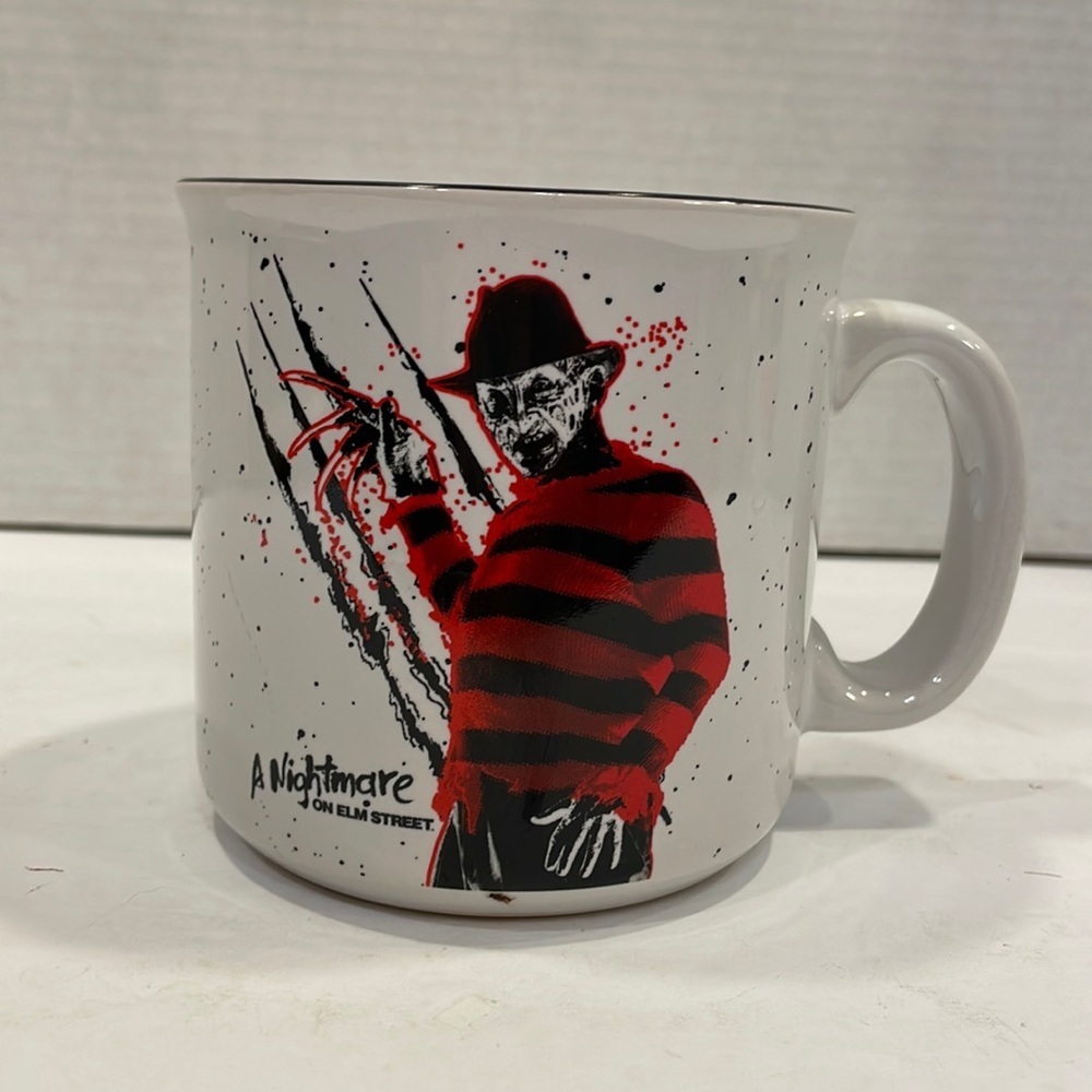 A Nightmare On Elm Street Freddy Krueger 20 Oz. Coffee mug cup NWT